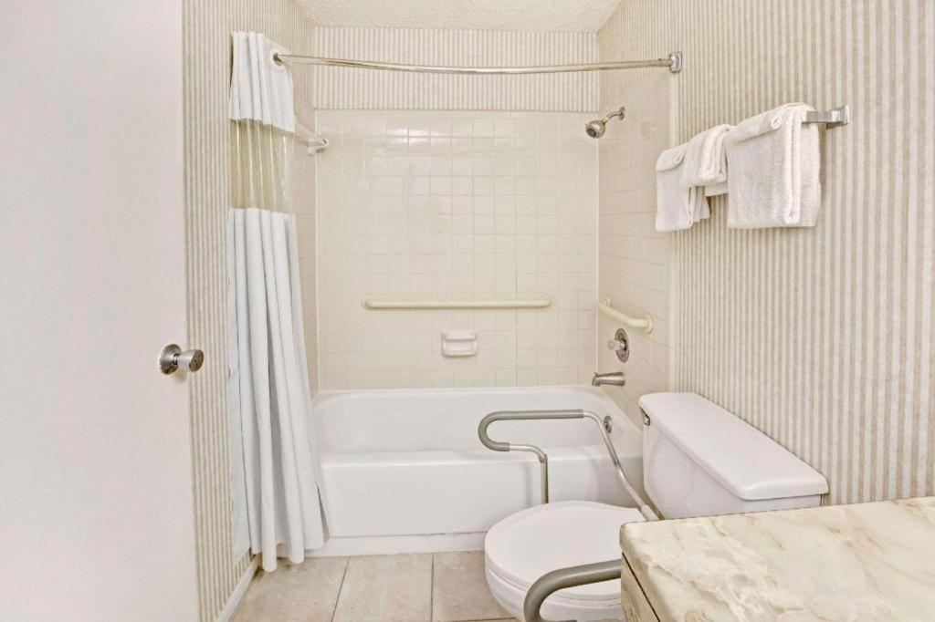 Knights Inn South Houston Tx Екстериор снимка
