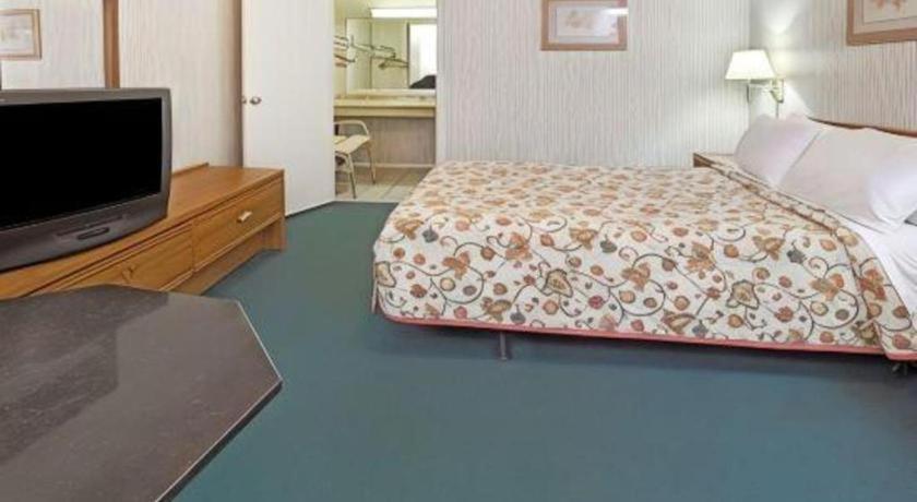 Knights Inn South Houston Tx Екстериор снимка