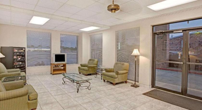 Knights Inn South Houston Tx Екстериор снимка
